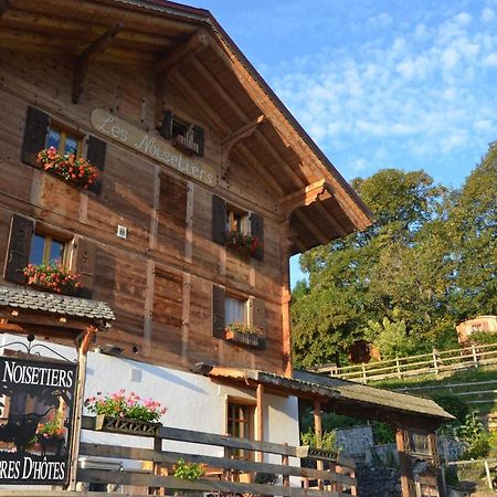 Les Chambres Et Roulottes Des Noisetiers Leysin Exterior foto