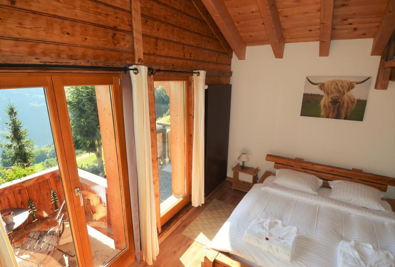 Les Chambres Et Roulottes Des Noisetiers Leysin Exterior foto
