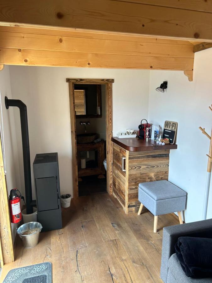 Les Chambres Et Roulottes Des Noisetiers Leysin Exterior foto