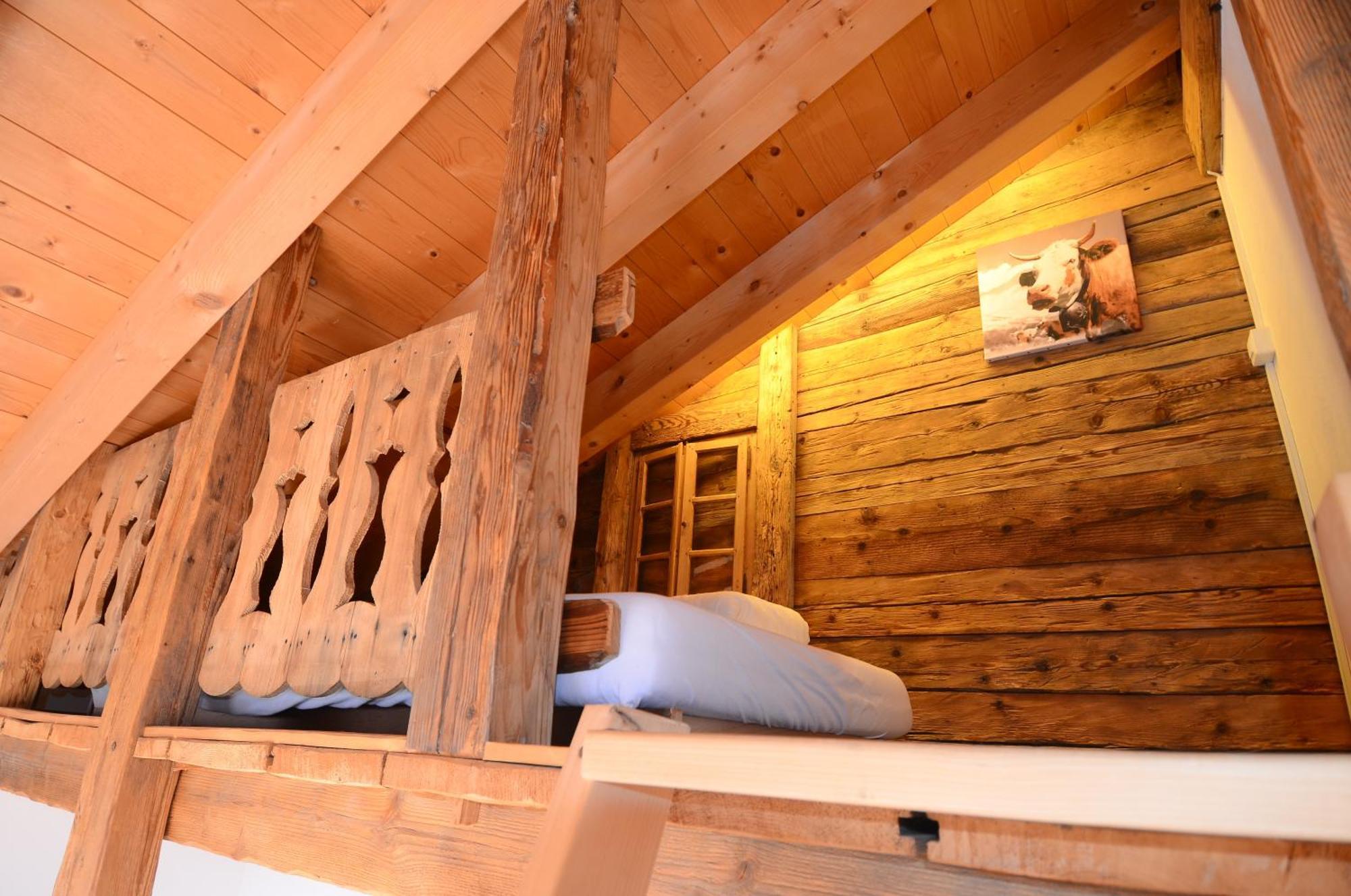 Les Chambres Et Roulottes Des Noisetiers Leysin Habitación foto